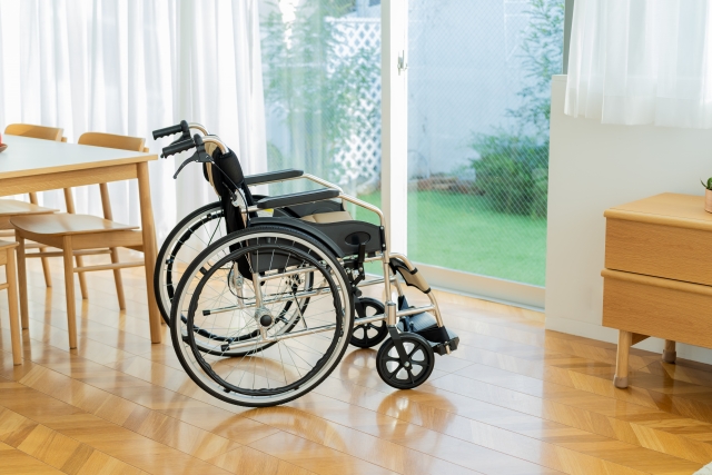 交通事故で車椅子生活になった場合の後遺障害等級と慰謝料についてのアイキャッチ